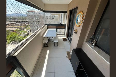 Apartamento à venda com 67m², 2 quartos e 1 vaga Apartamento à venda com 67m², 2 quartos e 1 vagaVaranda