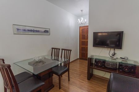 Sala de apartamento para alugar com 3 quartos, 50m² em Fernão Dias, Belo Horizonte