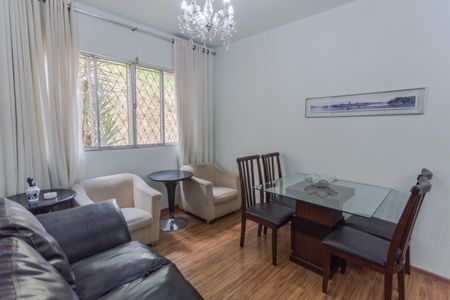 Sala de apartamento para alugar com 3 quartos, 50m² em Fernão Dias, Belo Horizonte
