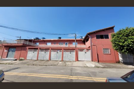 Casa para alugar com 38m², 1 quarto e 1 vaga Casa para alugar com 38m², 1 quarto e 1 vagaFachada