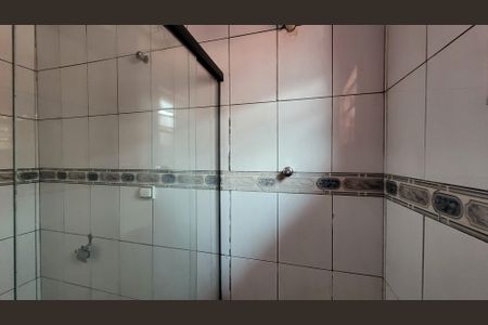 Casa para alugar com 38m², 1 quarto e 1 vaga Casa para alugar com 38m², 1 quarto e 1 vagaBanheiro