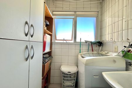 Apartamento para alugar com 55m², 2 quartos e 1 vaga Apartamento para alugar com 55m², 2 quartos e 1 vagaÁrea de Serviço
