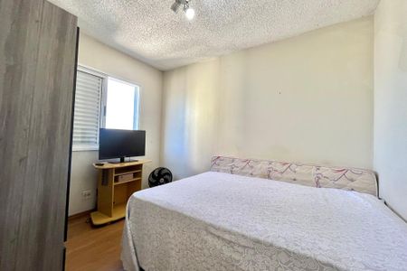Quarto 1 de apartamento para alugar com 2 quartos, 55m² em Vila Guarani, São Paulo