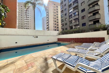 Apartamento para alugar com 55m², 2 quartos e 1 vaga Apartamento para alugar com 55m², 2 quartos e 1 vagaÁrea comum - Piscina