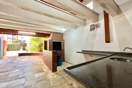 Apartamento para alugar com 55m², 2 quartos e 1 vaga Apartamento para alugar com 55m², 2 quartos e 1 vagaÁrea comum - Churrasqueira