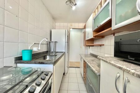 Apartamento para alugar com 55m², 2 quartos e 1 vaga Apartamento para alugar com 55m², 2 quartos e 1 vagaCozinha
