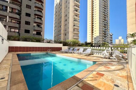 Apartamento para alugar com 55m², 2 quartos e 1 vaga Apartamento para alugar com 55m², 2 quartos e 1 vagaÁrea comum - Piscina