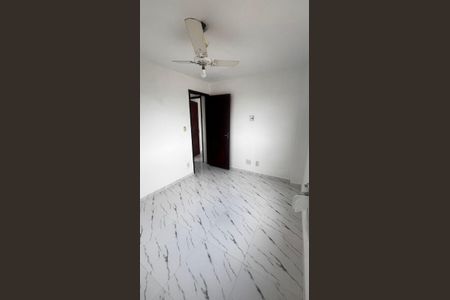 Quarto de apartamento para alugar com 2 quartos, 52m² em Realengo, Rio de Janeiro