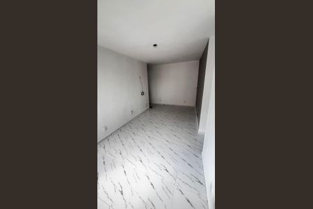 Sala de apartamento para alugar com 2 quartos, 52m² em Realengo, Rio de Janeiro