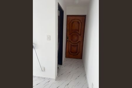 Sala de apartamento para alugar com 2 quartos, 52m² em Realengo, Rio de Janeiro