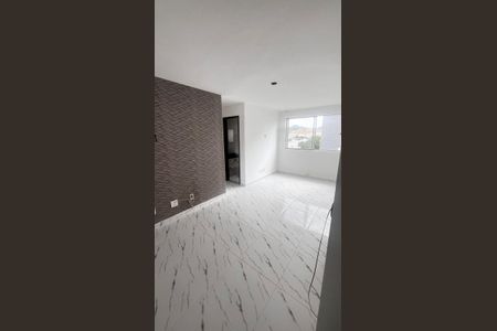 Sala de apartamento para alugar com 2 quartos, 52m² em Realengo, Rio de Janeiro