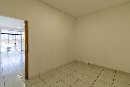 Casa para alugar com 250m², 2 quartos e 2 vagasQuarto 2