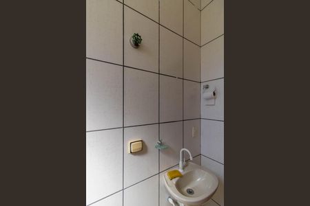 Casa para alugar com 250m², 2 quartos e 2 vagasBanheiro 