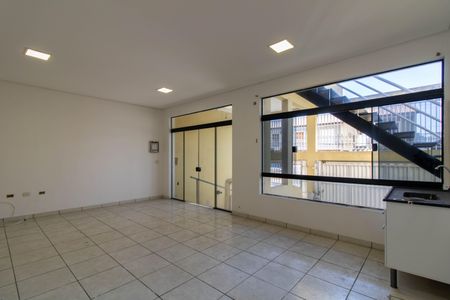Casa para alugar com 250m², 2 quartos e 2 vagasCozinha
