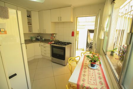 Casa para alugar com 227m², 3 quartos e 3 vagas