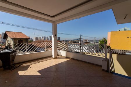 Casa para alugar com 350m², 3 quartos e 4 vagas Casa para alugar com 350m², 3 quartos e 4 vagasVaranda