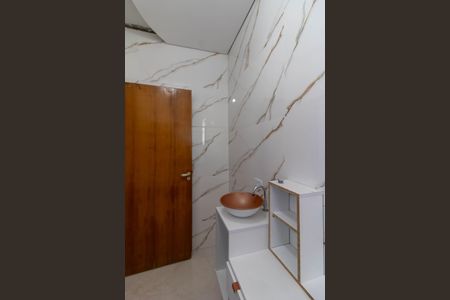 Casa para alugar com 350m², 3 quartos e 4 vagas Casa para alugar com 350m², 3 quartos e 4 vagasBanheiro da Suíte