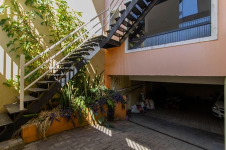 Casa para alugar com 350m², 3 quartos e 4 vagas Casa para alugar com 350m², 3 quartos e 4 vagasGaragem