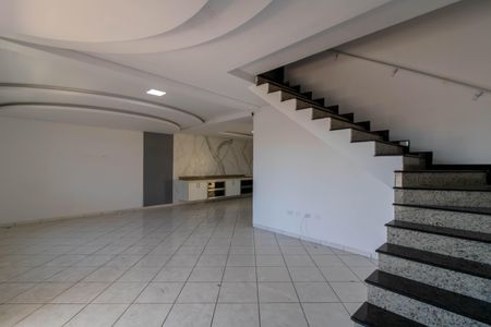 Sala de casa para alugar com 3 quartos, 350m² em Vila das Palmeiras, Guarulhos