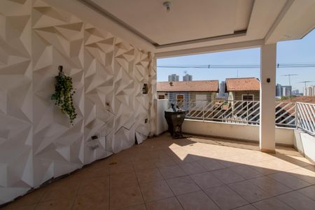 Varanda  de casa para alugar com 3 quartos, 350m² em Vila das Palmeiras, Guarulhos