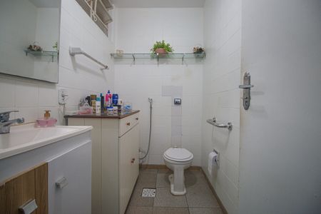 Apartamento à venda com 80m², 3 quartos e 1 vaga Apartamento à venda com 80m², 3 quartos e 1 vagaBanheiro