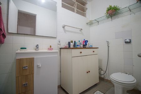 Apartamento à venda com 80m², 3 quartos e 1 vaga Apartamento à venda com 80m², 3 quartos e 1 vagaBanheiro