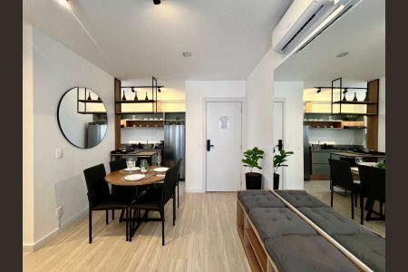 Apartamento à venda com 56m², 2 quartos e 1 vaga Apartamento à venda com 56m², 2 quartos e 1 vagaSala