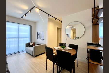 Apartamento à venda com 56m², 2 quartos e 1 vaga Apartamento à venda com 56m², 2 quartos e 1 vagaSala