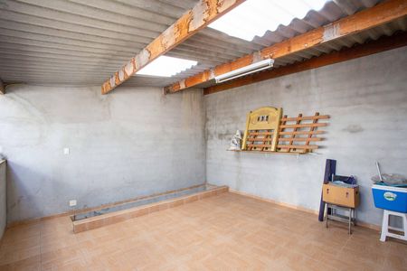Casa à venda com 196m², 3 quartos e 2 vagasQuintal