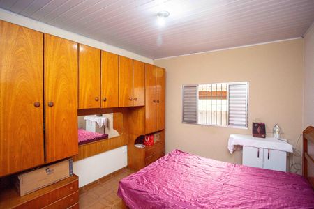 Casa à venda com 196m², 3 quartos e 2 vagasQuarto 3