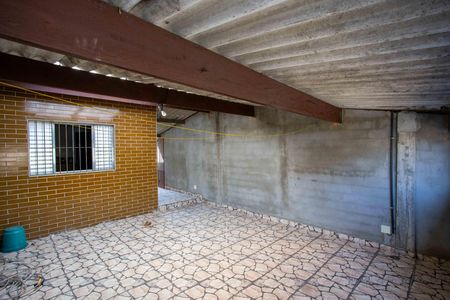 Casa à venda com 196m², 3 quartos e 2 vagasVaranda 