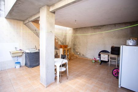Casa à venda com 196m², 3 quartos e 2 vagasÁrea de Serviço/Quintal
