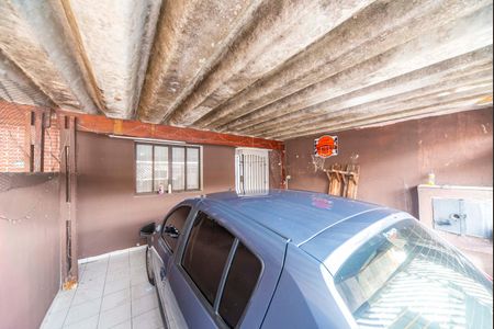 Casa à venda com 180m², 2 quartos e 2 vagas Casa à venda com 180m², 2 quartos e 2 vagasGaragem