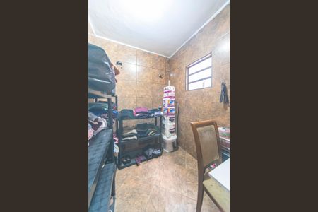 Casa à venda com 180m², 2 quartos e 2 vagas Casa à venda com 180m², 2 quartos e 2 vagasBanheiro do Quarto 2