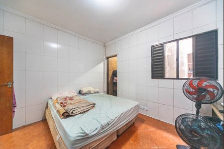 Casa à venda com 180m², 2 quartos e 2 vagas Casa à venda com 180m², 2 quartos e 2 vagasQuarto 2