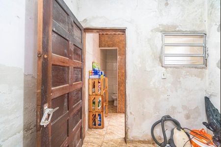 Casa à venda com 180m², 2 quartos e 2 vagas Casa à venda com 180m², 2 quartos e 2 vagasQuarto de Serviço