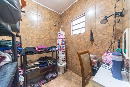 Casa à venda com 180m², 2 quartos e 2 vagas Casa à venda com 180m², 2 quartos e 2 vagasBanheiro do Quarto 2