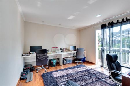 Casa à venda com 3 quartos, 317m² em Santo Amaro, São Paulo