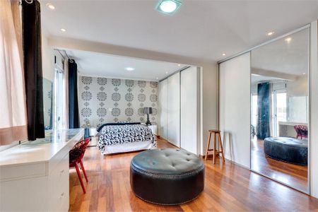 Casa à venda com 3 quartos, 317m² em Santo Amaro, São Paulo