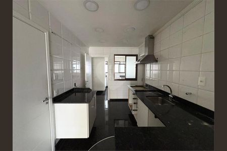 Apartamento à venda com 4 quartos, 165m² em Vila Gomes Cardim, São Paulo