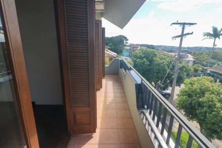 Casa à venda com 472m², 5 quartos e 4 vagasSacada da suíte 2