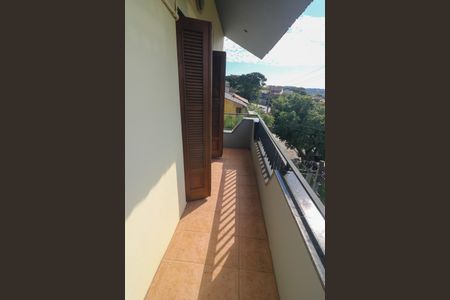 Casa à venda com 472m², 5 quartos e 4 vagasSacada da suíte 3