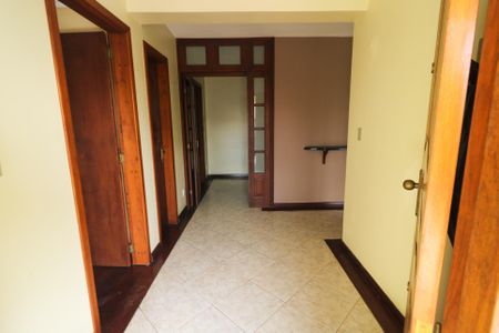 Hall de entrada de casa para alugar com 5 quartos, 472m² em Ipanema, Porto Alegre