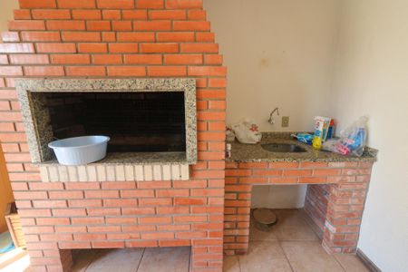 Casa à venda com 472m², 5 quartos e 4 vagasChurrasqueira