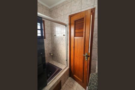 Casa à venda com 472m², 5 quartos e 4 vagasBanheiro da Suíte 3