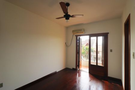 Casa à venda com 472m², 5 quartos e 4 vagasSuíte 2