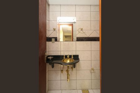 Casa à venda com 472m², 5 quartos e 4 vagasLavabo 2