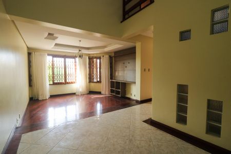 Sala 1 de casa para alugar com 5 quartos, 472m² em Ipanema, Porto Alegre