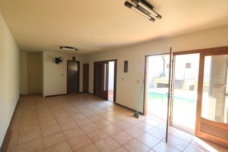 Casa à venda com 472m², 5 quartos e 4 vagasVaranda