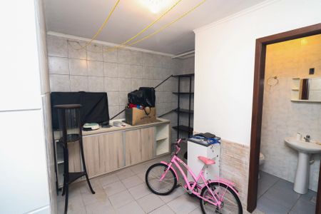Casa à venda com 472m², 5 quartos e 4 vagasÁrea de Serviço